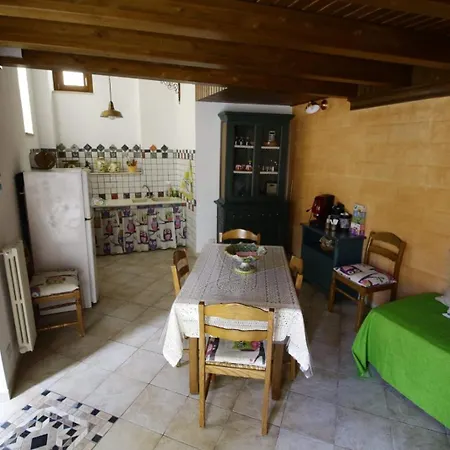 Amuri Di Casa Vendégház Calascibetta